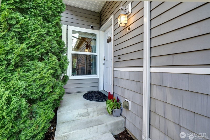 617 7th Street SE #25 photo 2