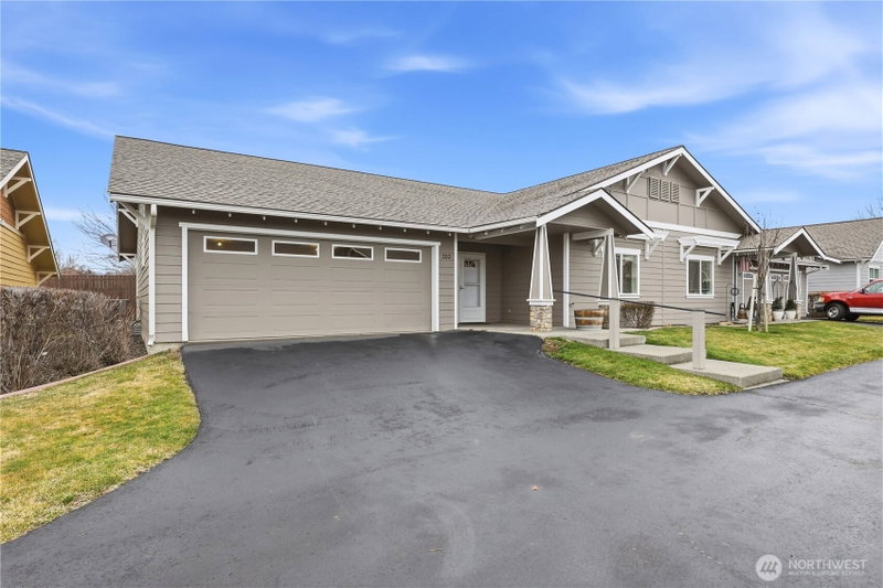 803 S Willow Street #202 photo 2
