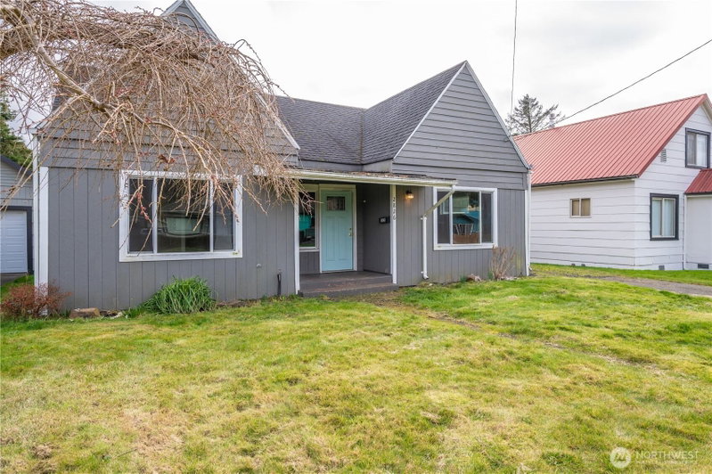 2826 Pacific Avenue photo 2