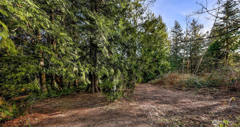6657 N Fruitdale Road photo 2