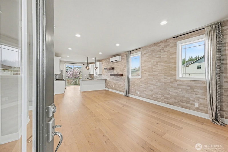 13206 189th Avenue E photo 2