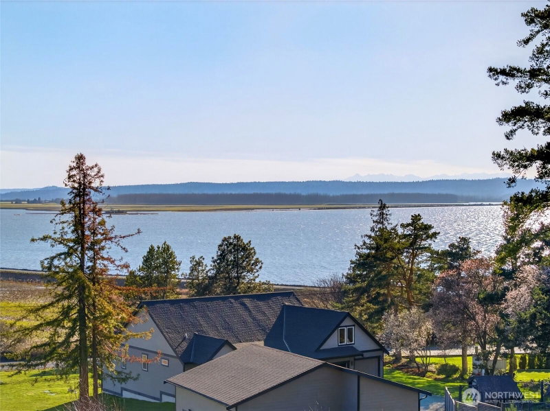 5 Bayside Terrace Drive photo 2