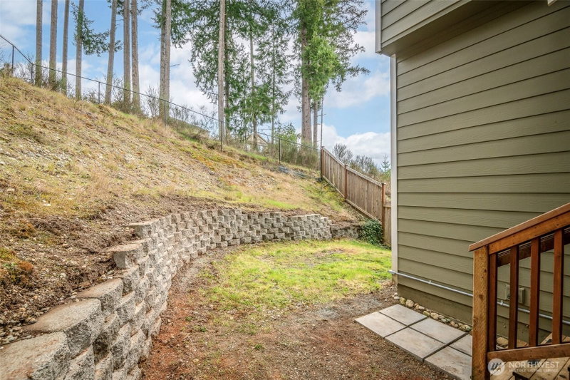 1806 Butler Court NW photo 31