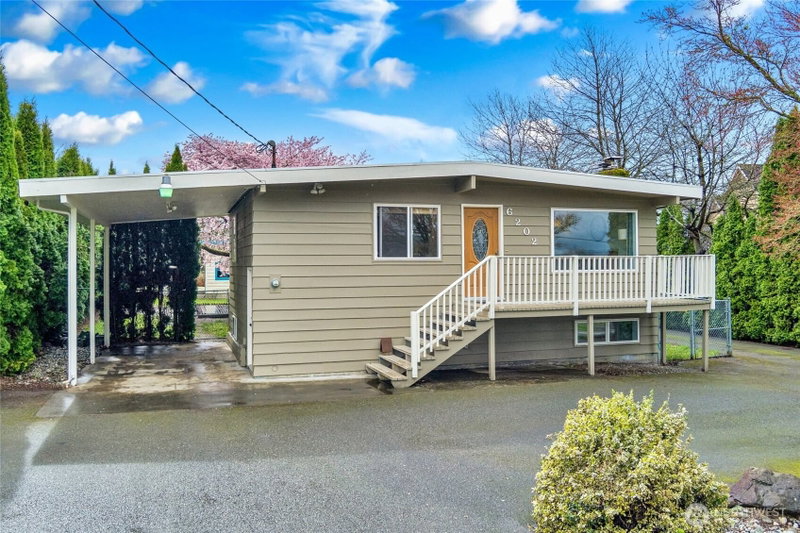 6202 60th Street SE photo 2