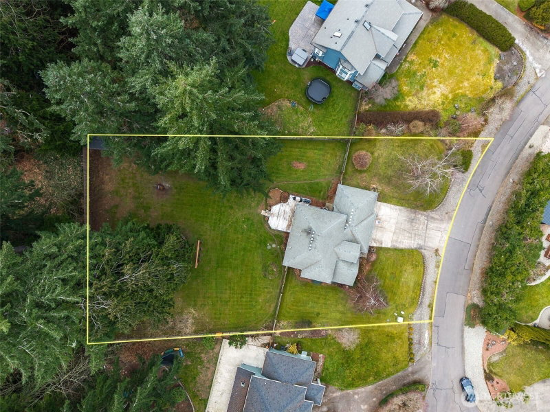 2927 27th Lane NE photo 2
