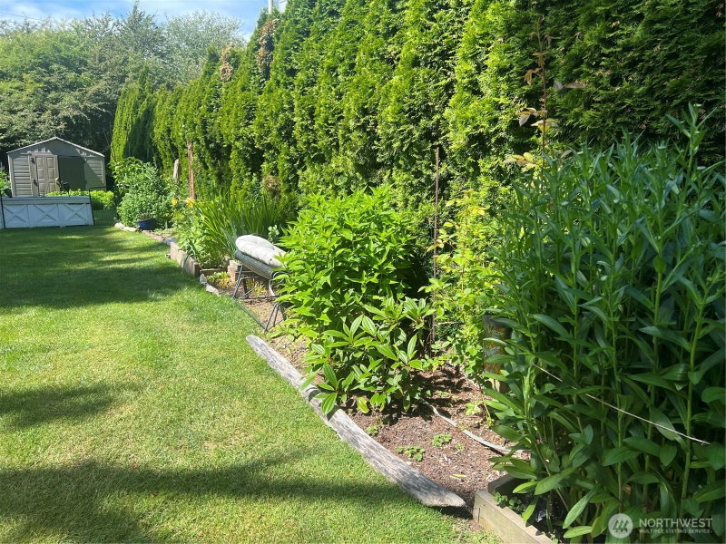 1555 Panorama Drive photo 2