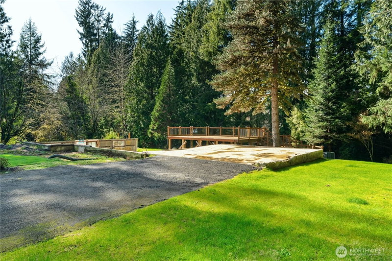 307 Fairway Drive photo 1