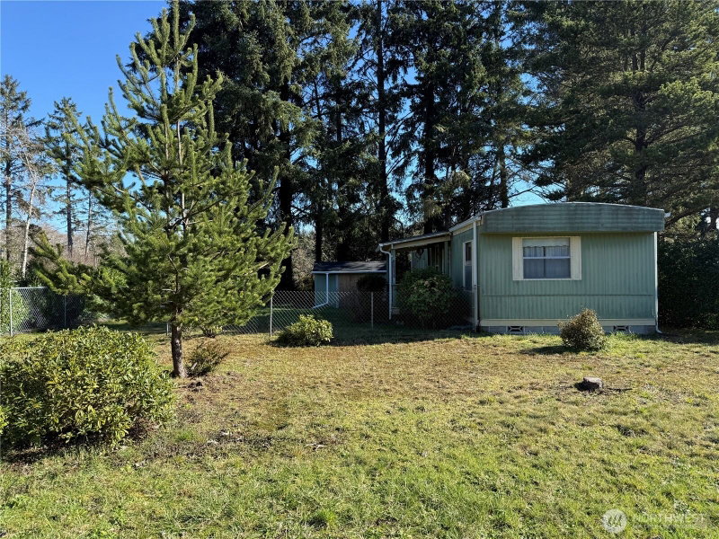 24800 Ash Place photo 1
