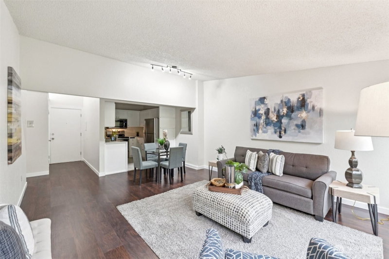 12567 35th Avenue NE #204 photo 2