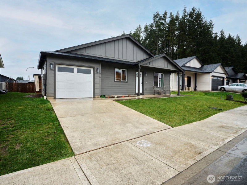 1015 Peach Road photo 1