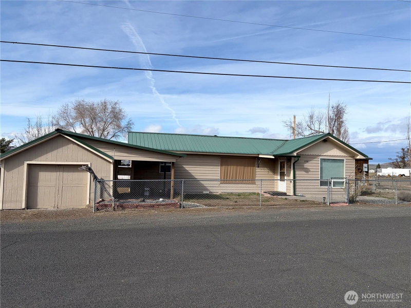 10388 Largent Street NE photo 1