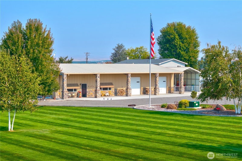 2101 Forsell Road photo 2