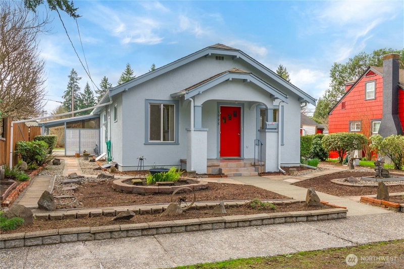 1925 5th Avenue SE photo 2
