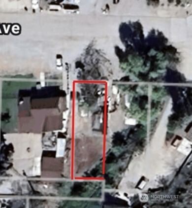 1111 E Allen Street photo 2