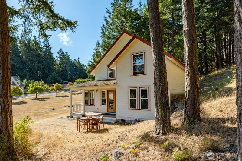 68 Sylvan Cove West photo 2