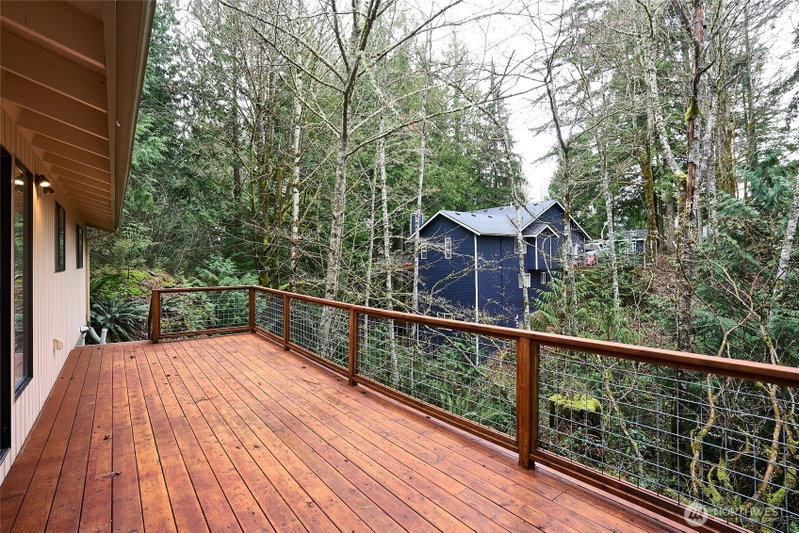 177 Harbor View Drive photo 2
