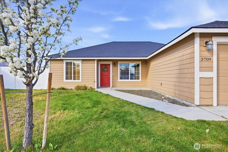 3709 Morehouse Place photo 2