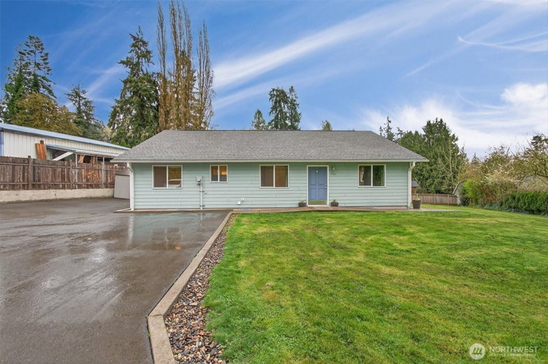 2926 37th Avenue photo 2