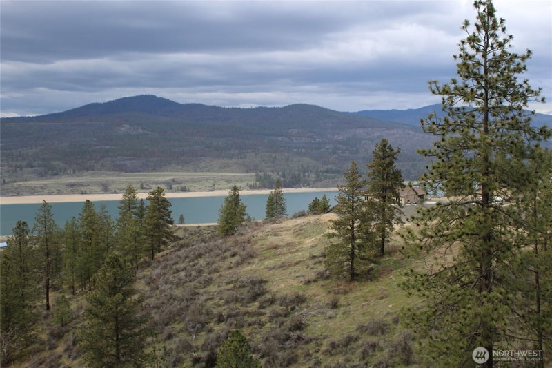 42195 Miles Creston Road N photo 1