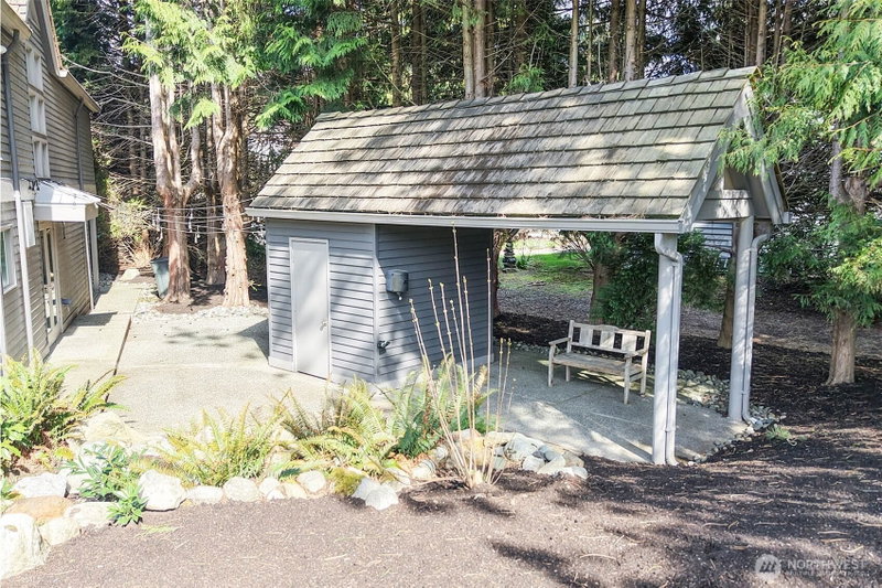 8777 Goshawk Road photo 34
