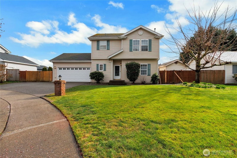 506 Belfair Court SW photo 2