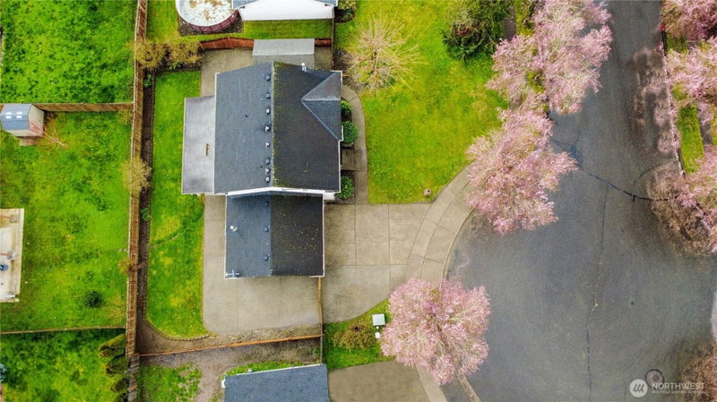 506 Belfair Court SW photo 26