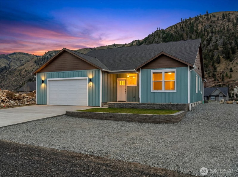 3878 Stayman Flats Road photo 2