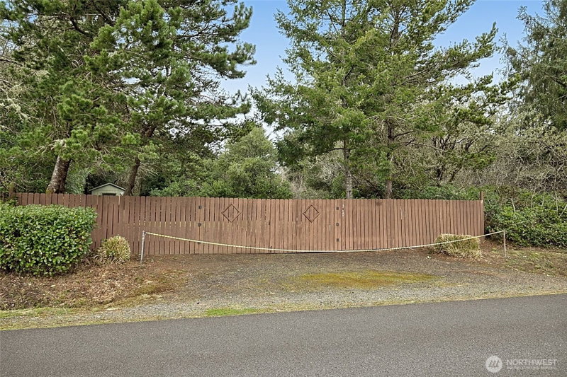 185 S Narwhal Loop SW photo 20