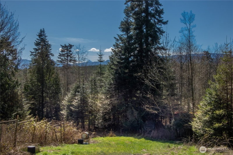 1119 Eaglemount Road photo 2