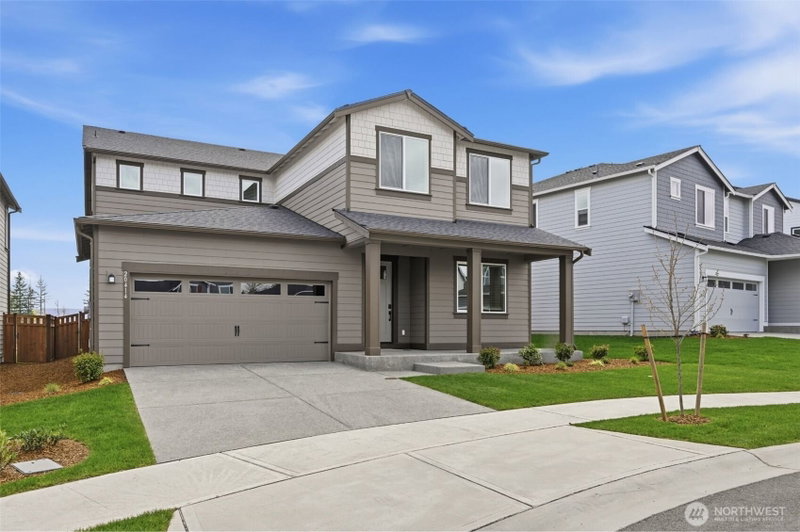 20414 Mystic Place E photo 2