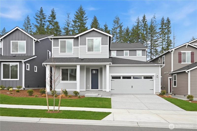 20417 Mystic Place E photo 1
