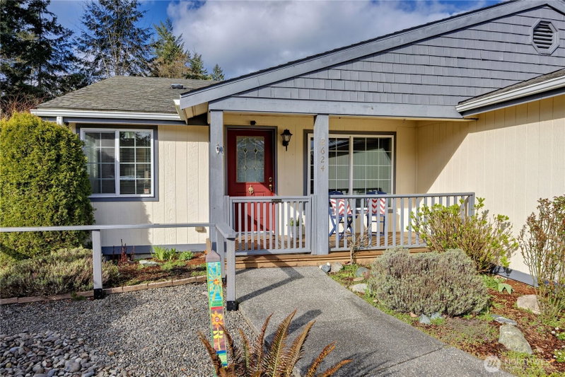 2624 Highland Loop photo 2