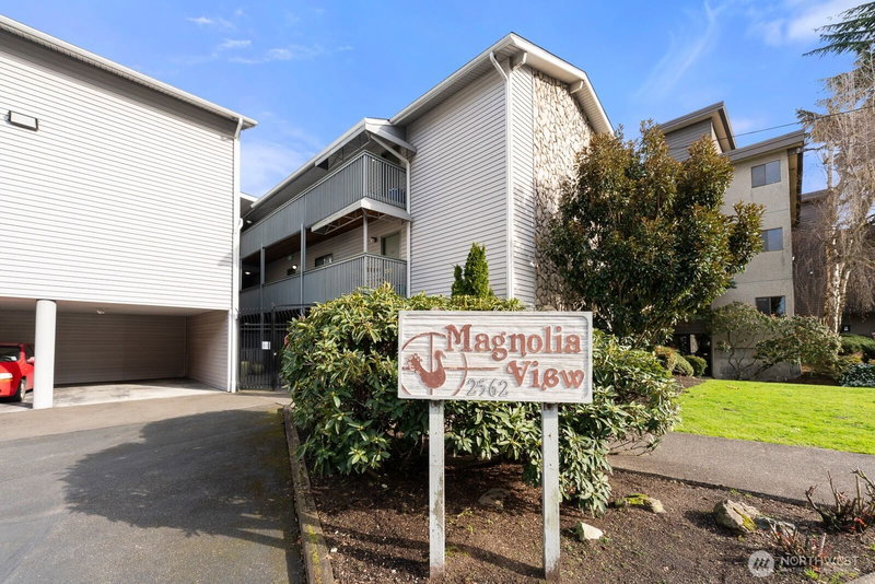 Magnolia View Condo