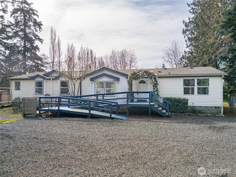 202 Home Lane photo 1