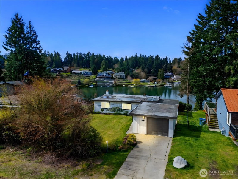 3118 Deer Island Drive E photo 2