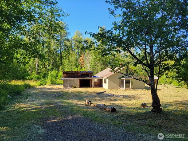 1840 W Deegan Road W photo 1