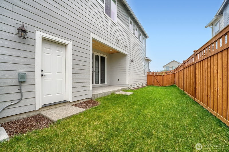 15328 208th Avenue E photo 23