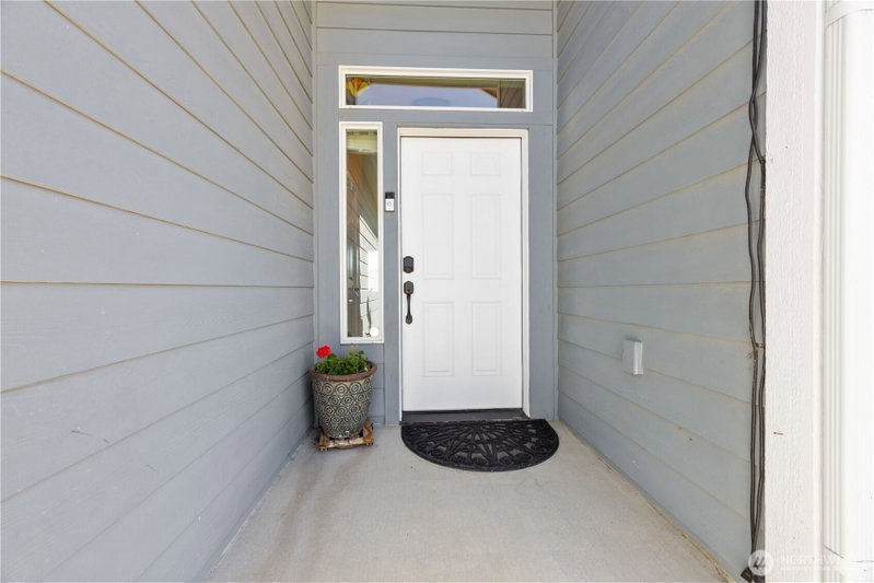 452 Spring View Place photo 2