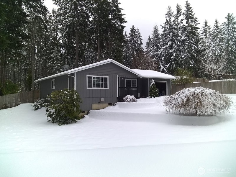 161 E Barnsby Place photo 33