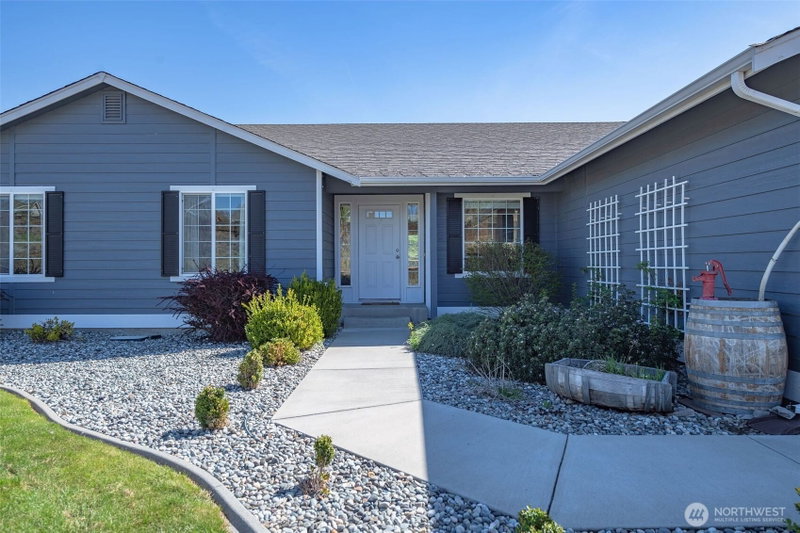 2327 Spring Wheat Road photo 2