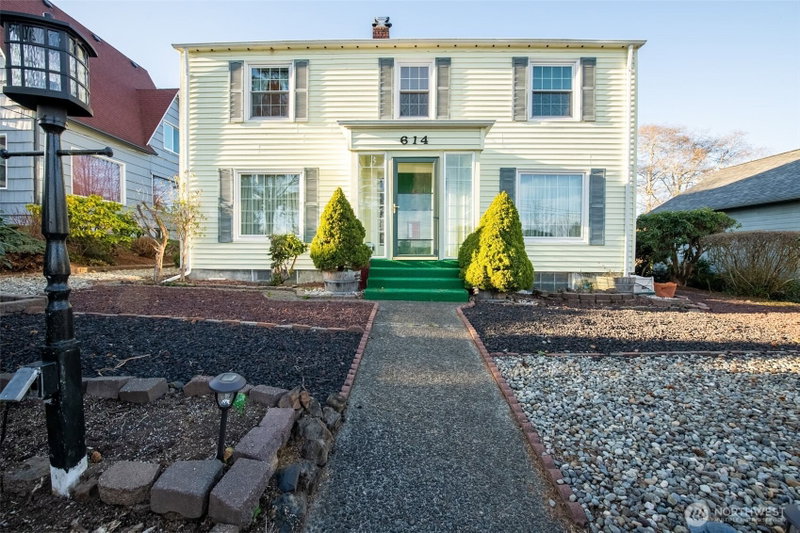 614 1st Avenue photo 2
