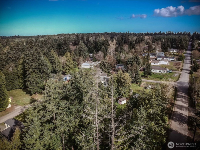 222 Law Avenue photo 6