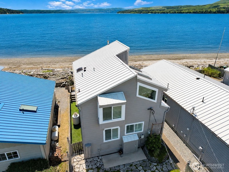 950 Beckett Point Road photo 2