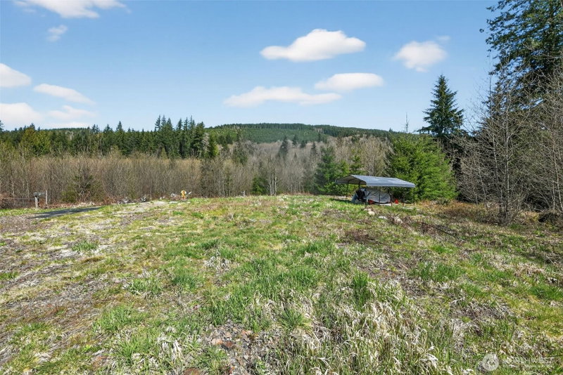 210 Bellicum Road photo 1