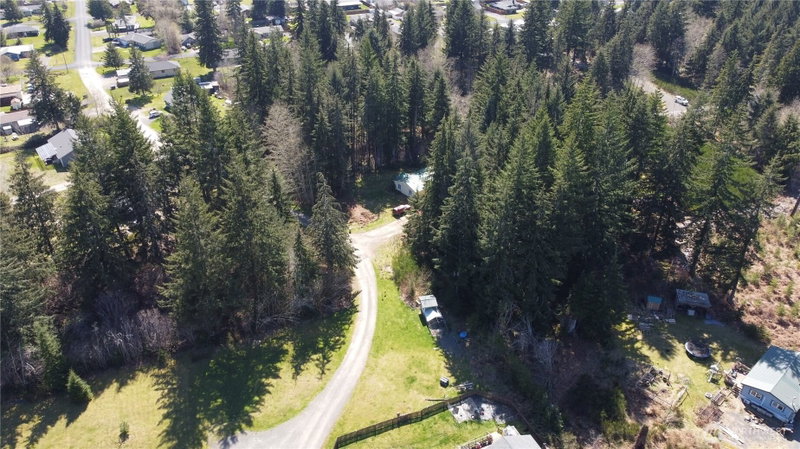746 Trillium Avenue photo 2