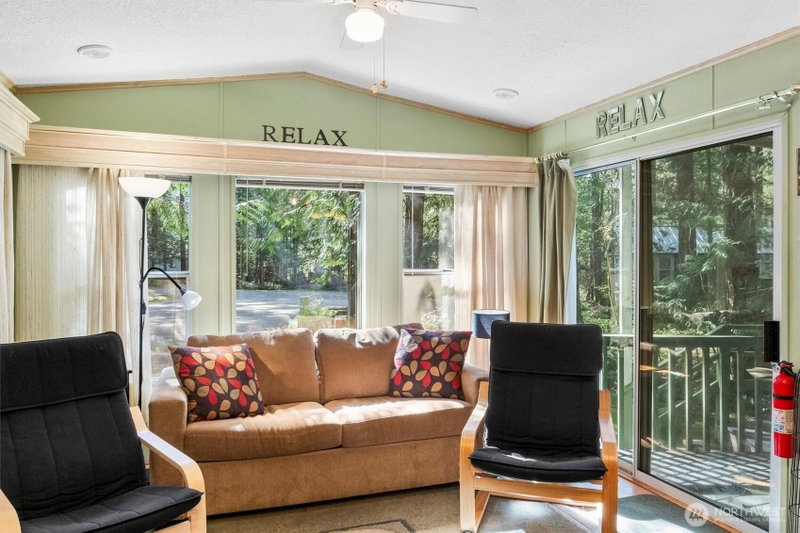 101 5 Big River Boulevard W photo 2
