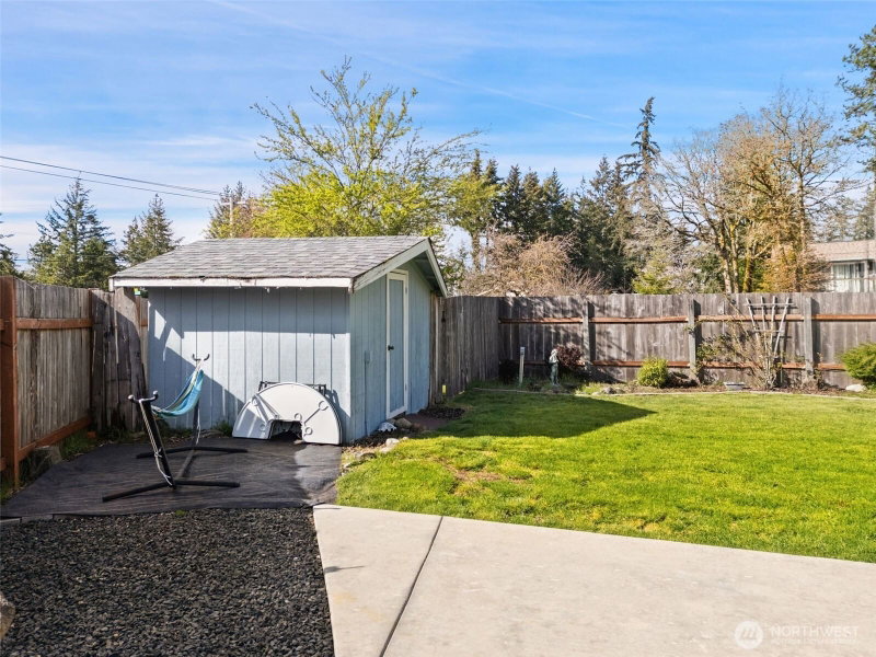 20 E Oak Place photo 33