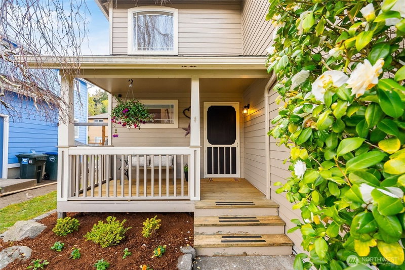 2118 Wildflower Way photo 2
