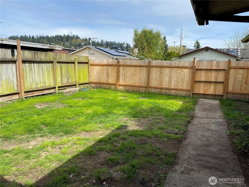 122 McKinley Street photo 18