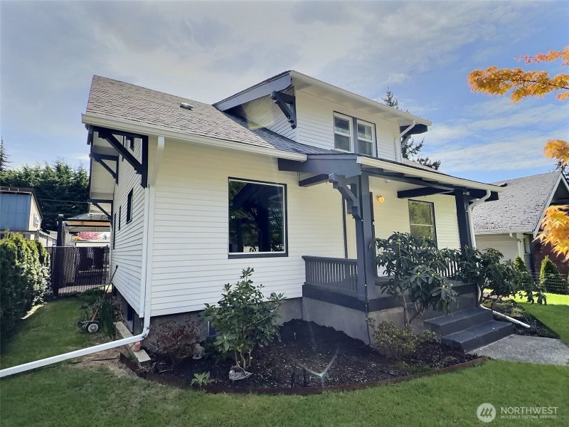 514 S 48 Street photo 2